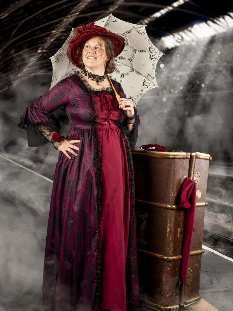 Damen-Shooting – Vintage-Look mit Reisekoffer, Studio Hitzkirch Luzern